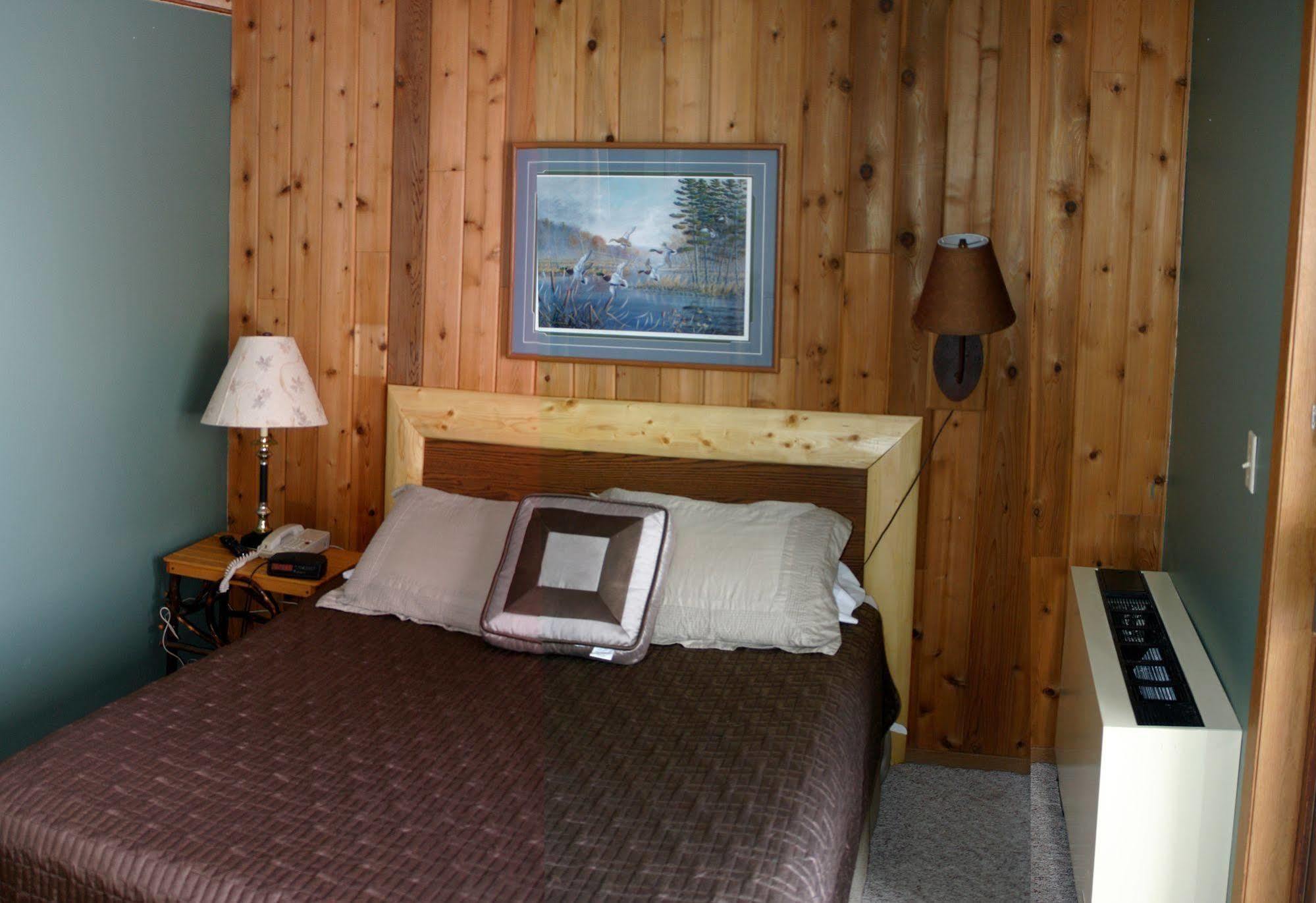 Lakewoods Resort & Golf Namekagon Extérieur photo