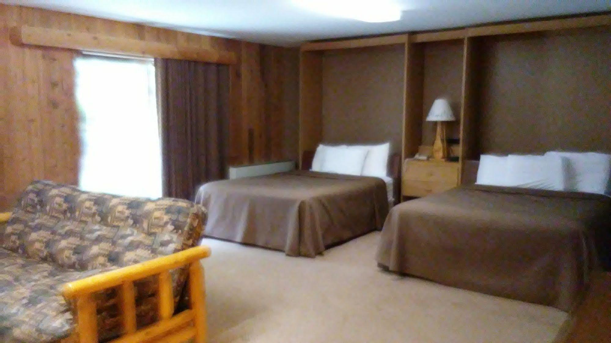 Lakewoods Resort & Golf Namekagon Extérieur photo