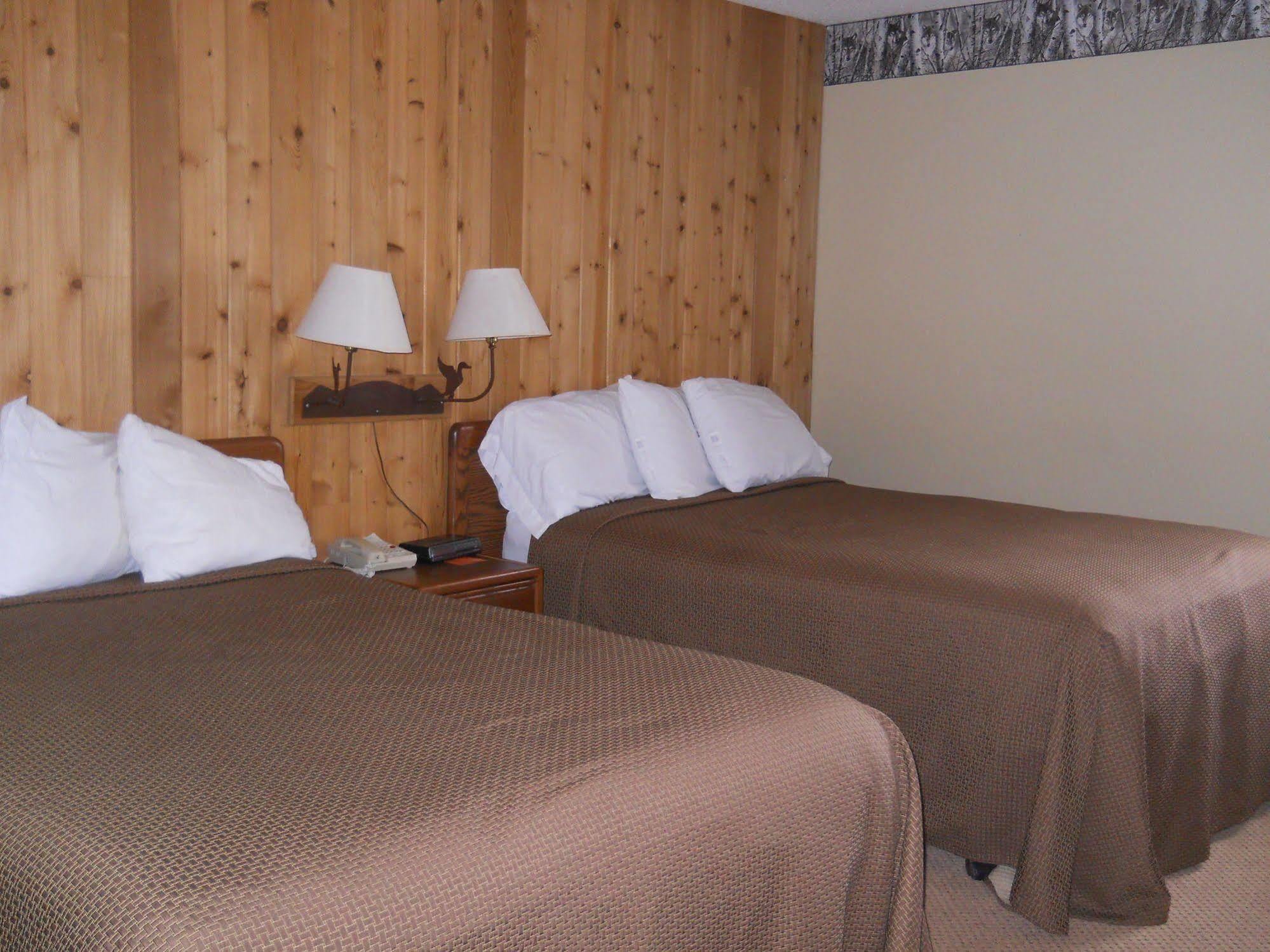 Lakewoods Resort & Golf Namekagon Extérieur photo